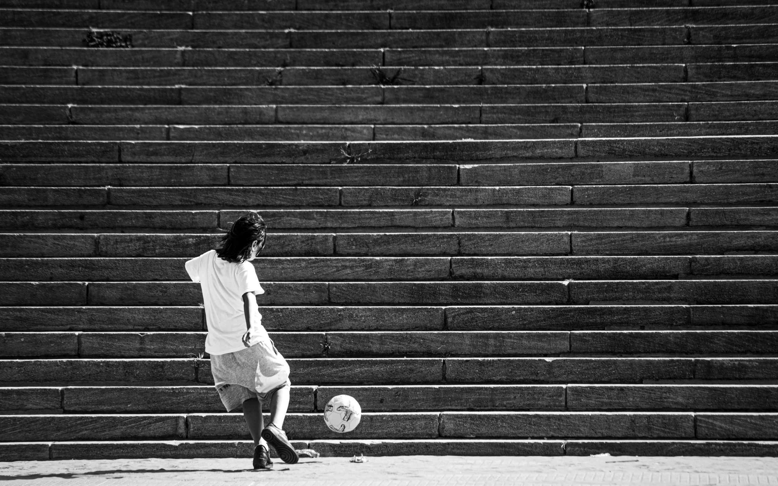 Chiudete subito le scuole calcio!
