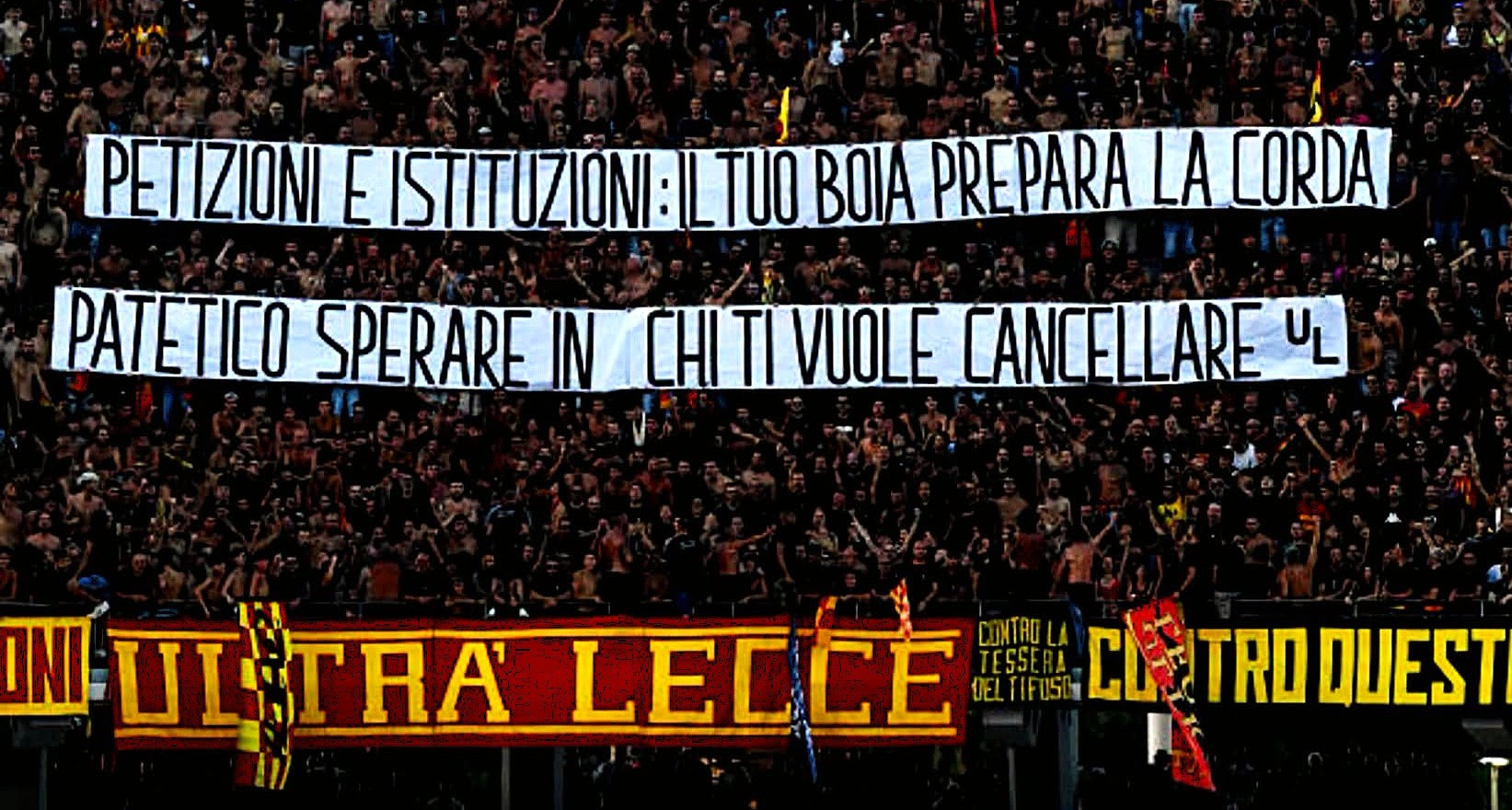 Il purismo (anacronistico) degli Ultrà Lecce